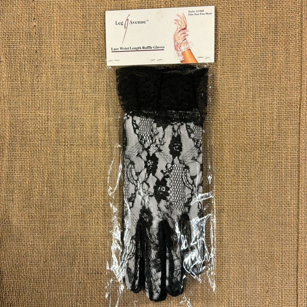 Lace Wrist Length Ruffle Gloves